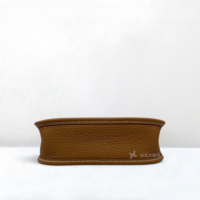 A13216-HERMES Mini Evelyne 37駝色TC皮金釦斜背包H069426CCCI-4