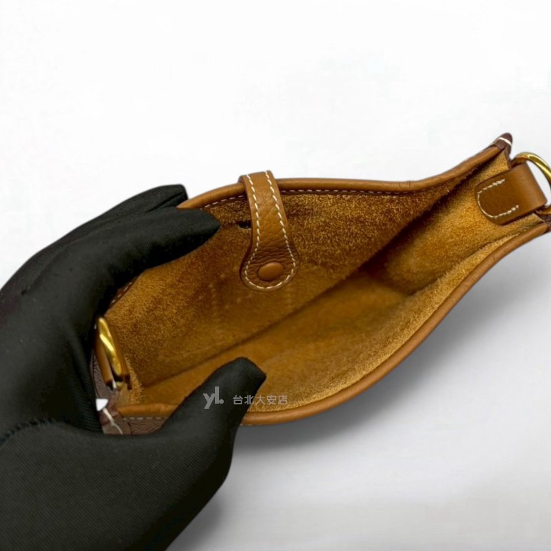 A13216-HERMES Mini Evelyne 37駝色TC皮金釦斜背包H069426CCCI-5