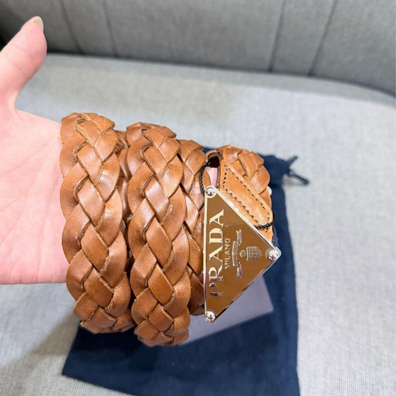💎Han's house精品服飾💎PRADA 三角鐵牌 編織 羊皮 皮帶 寬2.5 義大利製 現貨 原價25000-3