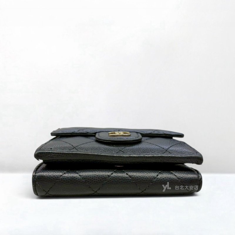 A13217-CHANEL 黑荔枝牛皮金釦前蓋後釦Mini短夾/AP0230-4