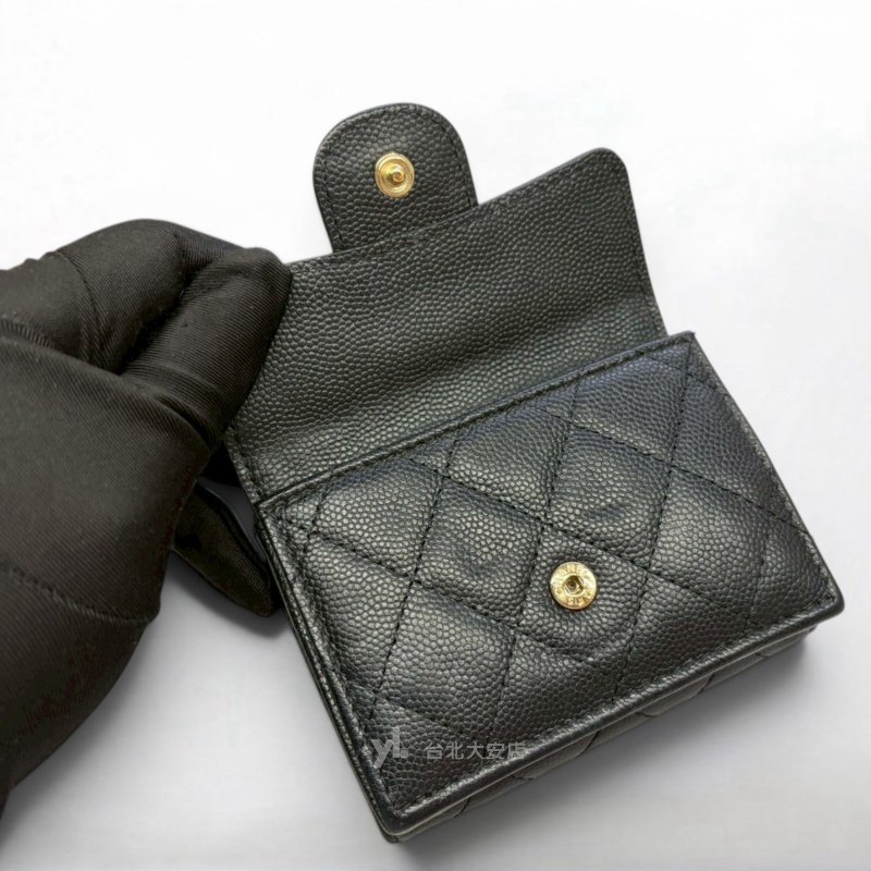A13217-CHANEL 黑荔枝牛皮金釦前蓋後釦Mini短夾/AP0230-7