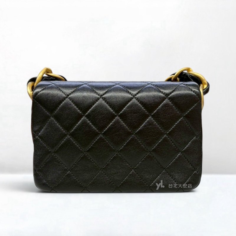 A13218-CHANEL 黑色菱格羊皮霧金釦粗皮穿鏈口蓋腋下包/AS4886-3