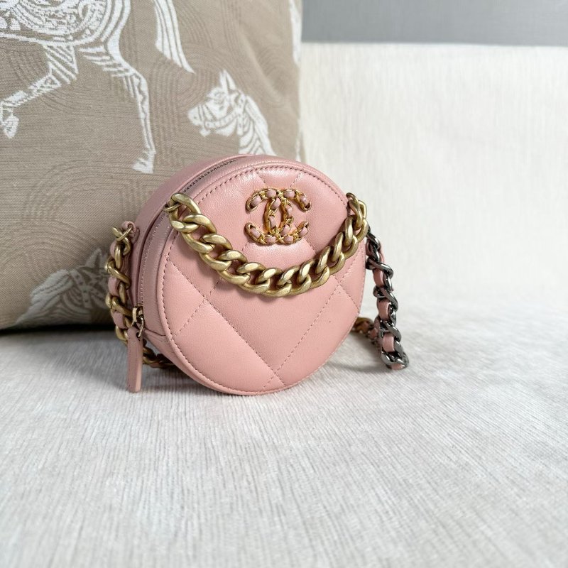 Chanel 19bag小圓餅mini 粉色 金扣 羊皮 15*12*5.5 98新配件塵袋-3