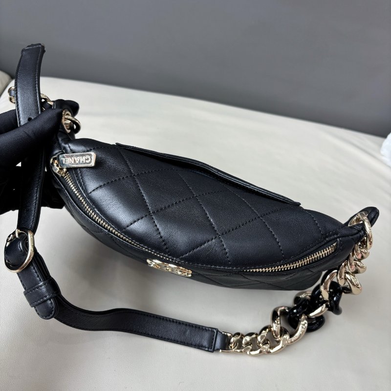 香奈兒/Chanel 黑金羊皮琺瑯鏈條腰包胸包-4