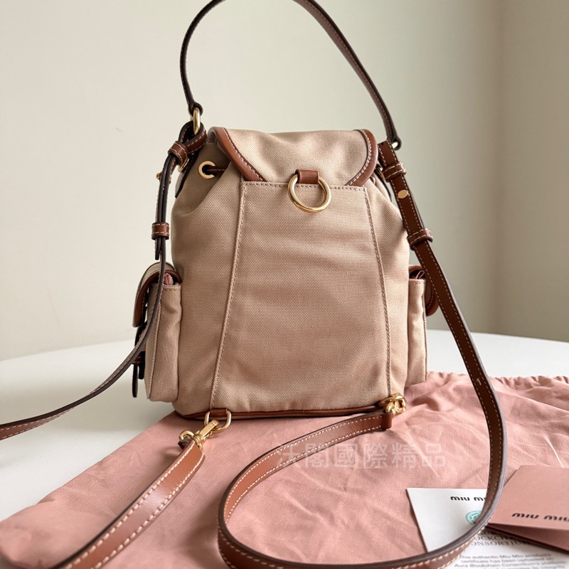 Miumiu 帆布皮革後背包, 微風南山購買 全新-3