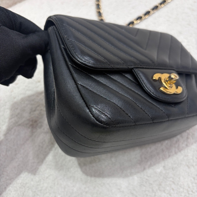 Chanel • Cf 17 經典黑金山形紋羊皮方胖子-8