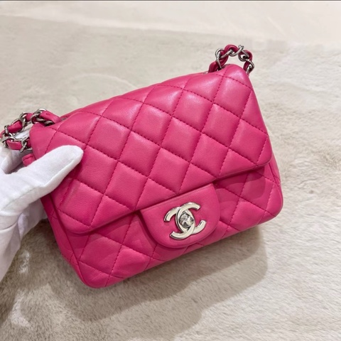 Chanel • Cf 17 經典唇膏粉銀釦羊皮方胖子 有卡