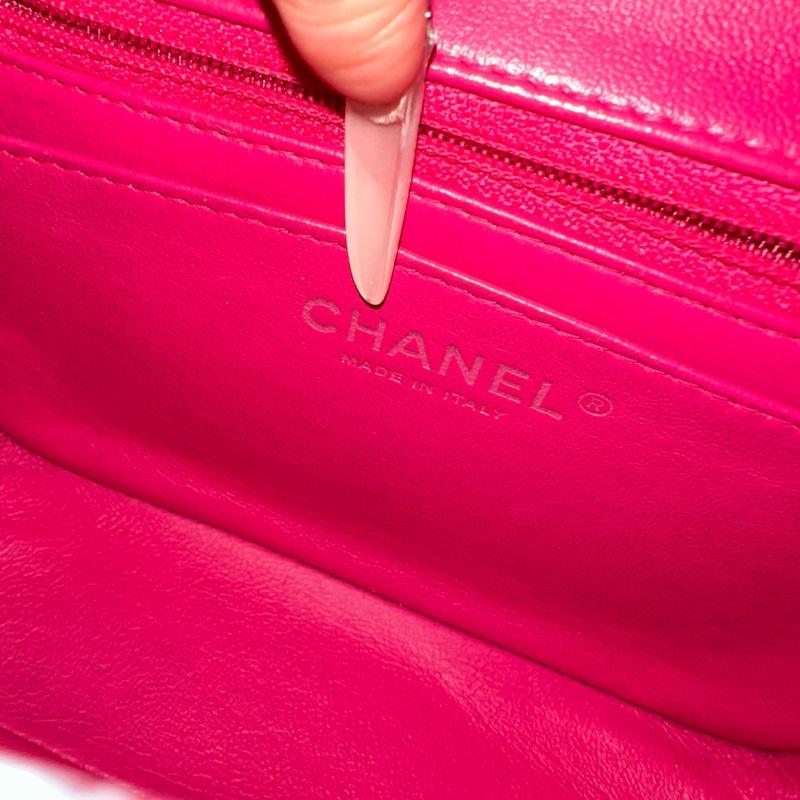 Chanel • Cf 17 經典唇膏粉銀釦羊皮方胖子 有卡-9