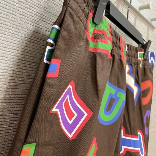💎Han's house精品服飾💎 LOUIS VUITTON LV 聯名 NBA LOGO 短褲 休閒褲-1