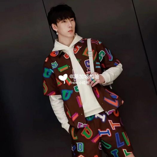 💎Han's house精品服飾💎 LOUIS VUITTON LV 聯名 NBA LOGO 短褲 休閒褲-8