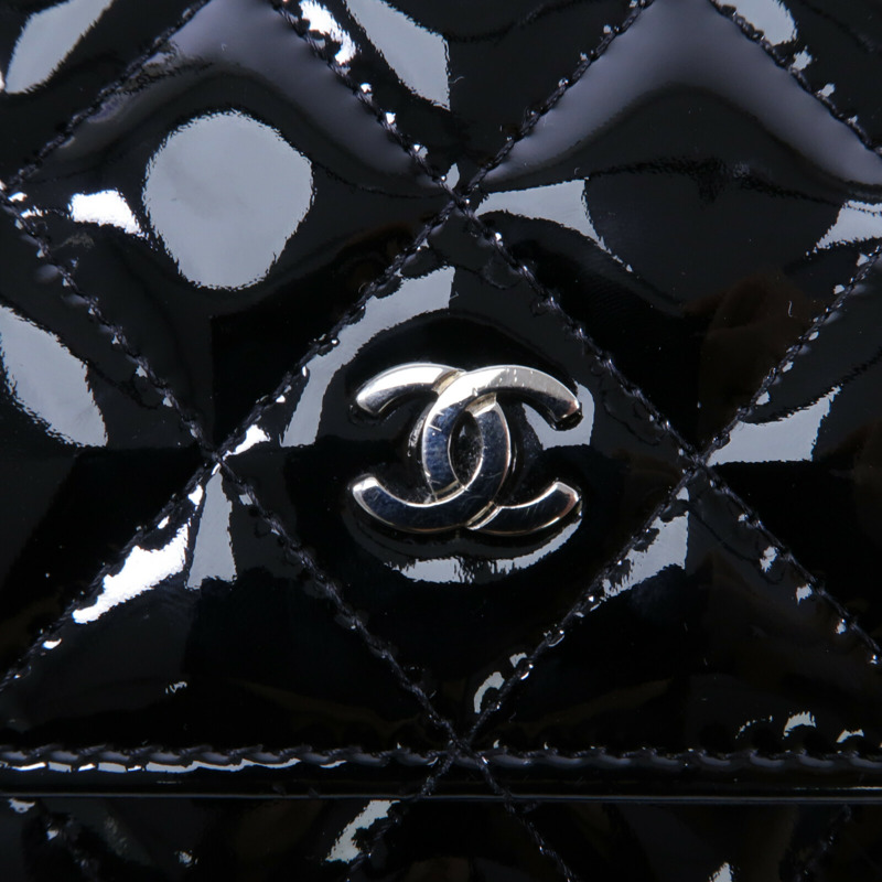 CHANEL 漆皮皮革Wallet On Chain鏈帶肩背袋-6