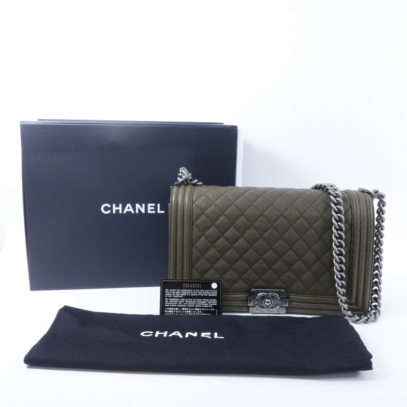 CHANEL 牛皮皮革Boy 28鏈帶肩背袋-10