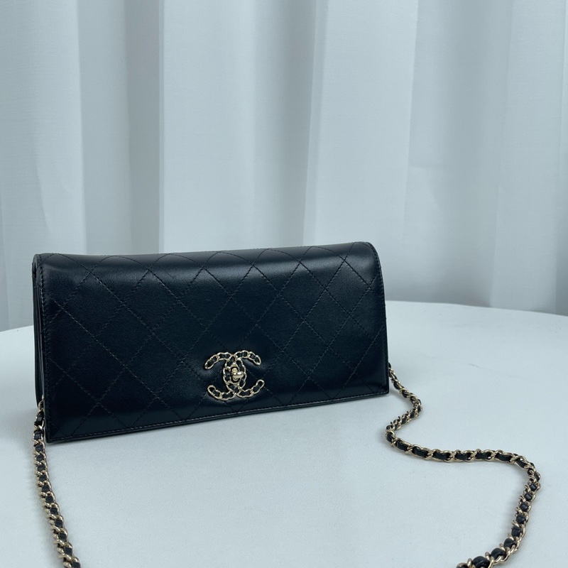 Chanel • 19 Bag 皮穿鏈釦黑金法棍鏈條包-2