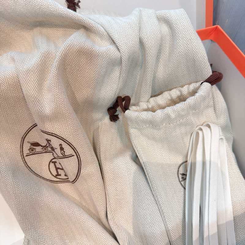 二手精品自賣❤️ 愛馬仕Hemes Bouncing運動鞋 ～經典款白色36號-14