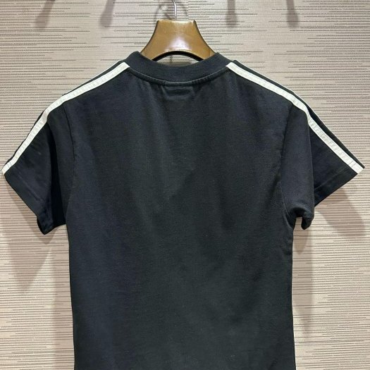 💎Han's house精品服飾💎 Balenciaga 巴黎世家 聯名 adidas 愛迪達 三葉草 短T 短袖 現貨童裝8歲-3