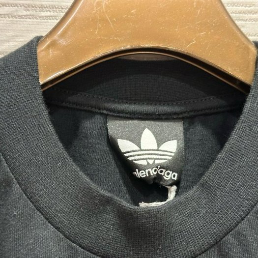 💎Han's house精品服飾💎 Balenciaga 巴黎世家 聯名 adidas 愛迪達 三葉草 短T 短袖 現貨童裝8歲-4