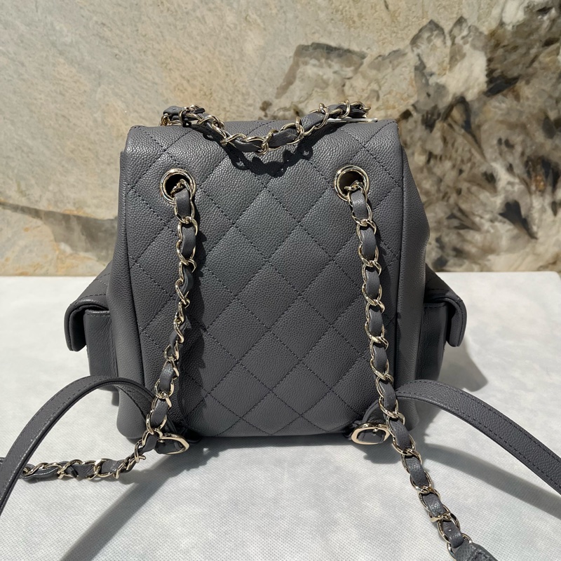 Chanel Duma後背包三口袋-3