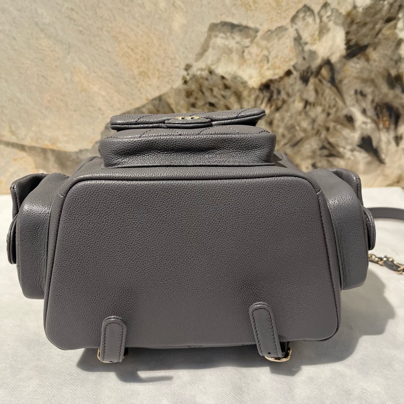 Chanel Duma後背包三口袋-4
