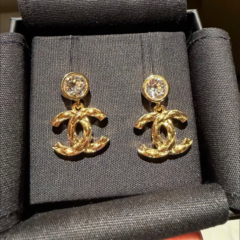 💖Chanel 帶鑽 垂墜 菱格紋 耳環💖 金色 全新-0