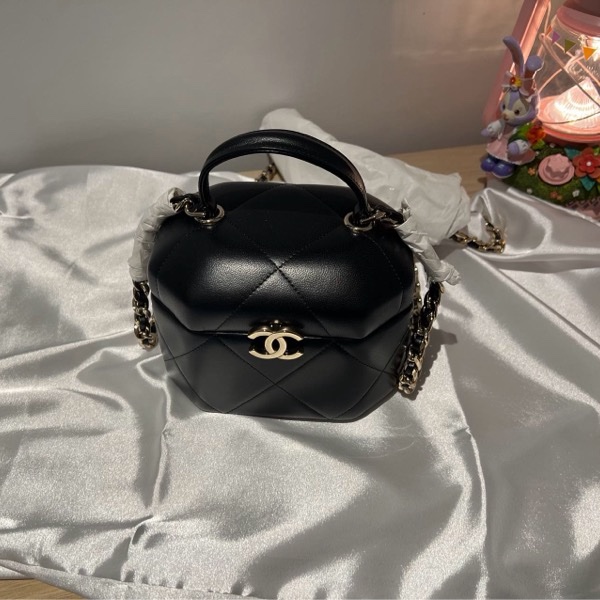 chanel 香奈兒 月光寶盒金扣 單肩斜挎包 晶片款-7