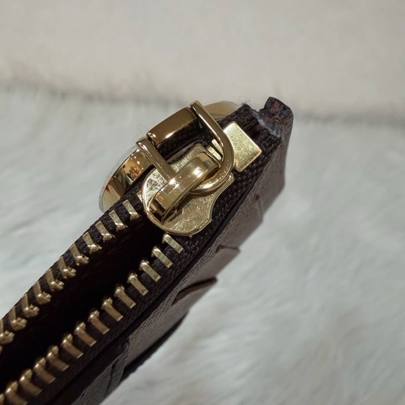 LV M81880 Romy ocase 原花老花字紋 一字拉鍊 零錢包 信用卡悠遊卡證件夾 證件套 卡包-15