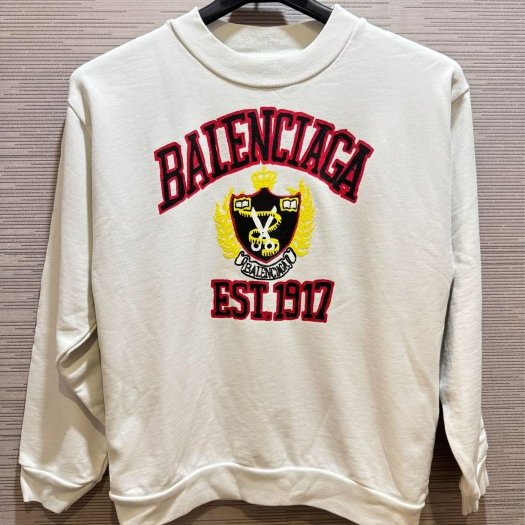 💎Han's house精品服飾💎Balenciaga 巴黎世家 LOGO 長袖 大學T 衛衣現貨 孩款童裝10歲-1