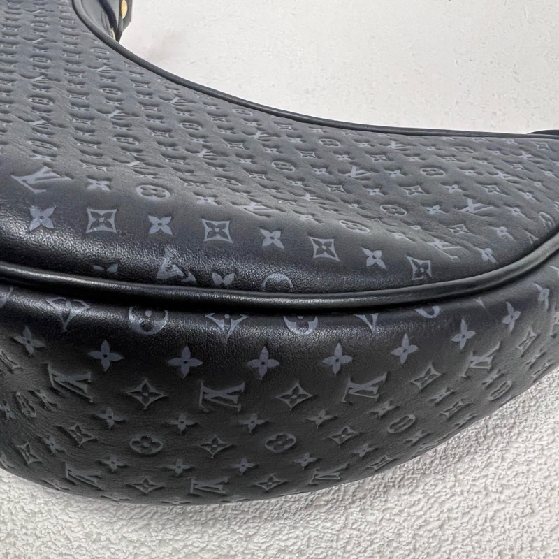99🆕LV/路易威登 Loop 手袋 黑色壓花月牙包腋下包 百搭 單肩女包 芯片款 2條肩帶 金扣💛正品保障-2