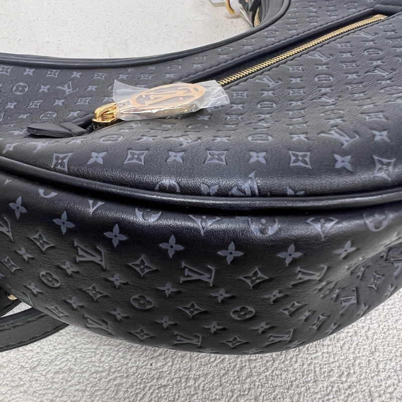 99🆕LV/路易威登 Loop 手袋 黑色壓花月牙包腋下包 百搭 單肩女包 芯片款 2條肩帶 金扣💛正品保障-5