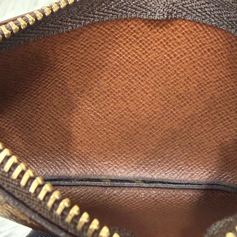 LV M62650 OCASE 原花老花字紋 一字 拉鍊 零錢包 鑰匙包 名片包 卡片包 信用卡包-19