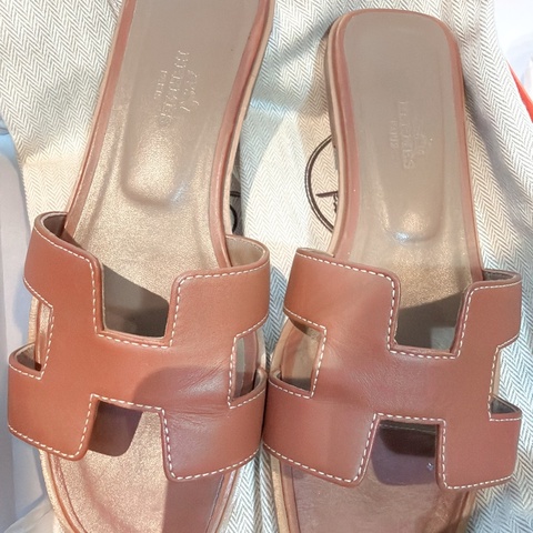 特價✨二手精品自賣❤️愛馬仕ORAN 拖鞋咖啡色36號.經典款H拖🌟🌟有加底