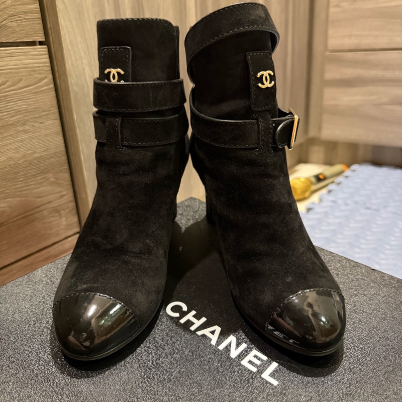 Chanel 經典麂皮短靴-0