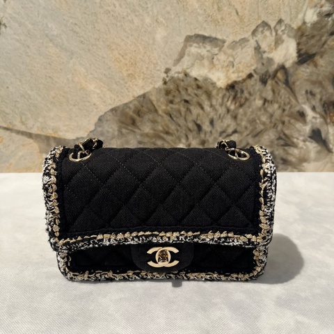 Chanel黑色牛仔布拚毛呢Logo雙C口蓋包