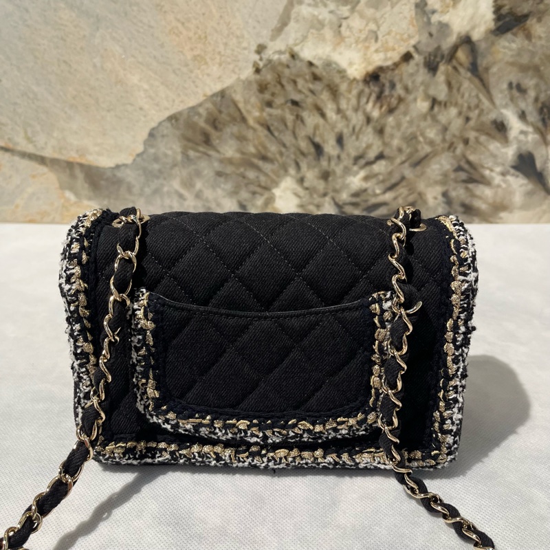 Chanel黑色牛仔布拚毛呢Logo雙C口蓋包-2