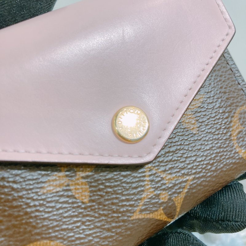 TW4849 Louis Vuitton 路易威登經典花紋銀包 Zoe Short Wallet Monogram Canvas Pink-6