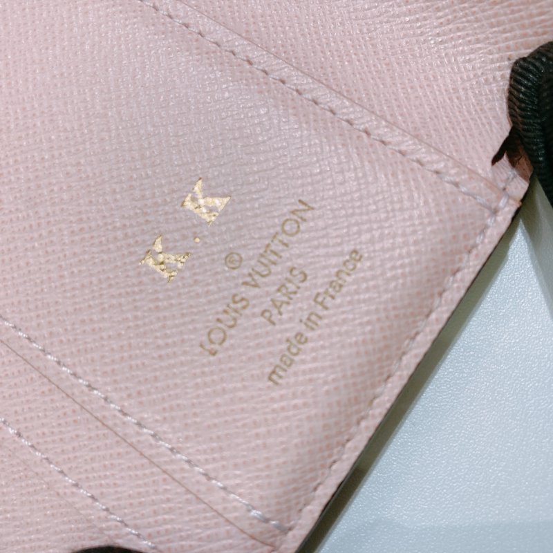 TW4849 Louis Vuitton 路易威登經典花紋銀包 Zoe Short Wallet Monogram Canvas Pink-18