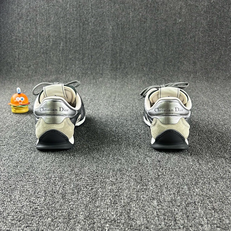 Dior迪奧塗鴉標語休閒鞋 尺碼:35 碼全新試穿 25新款-4