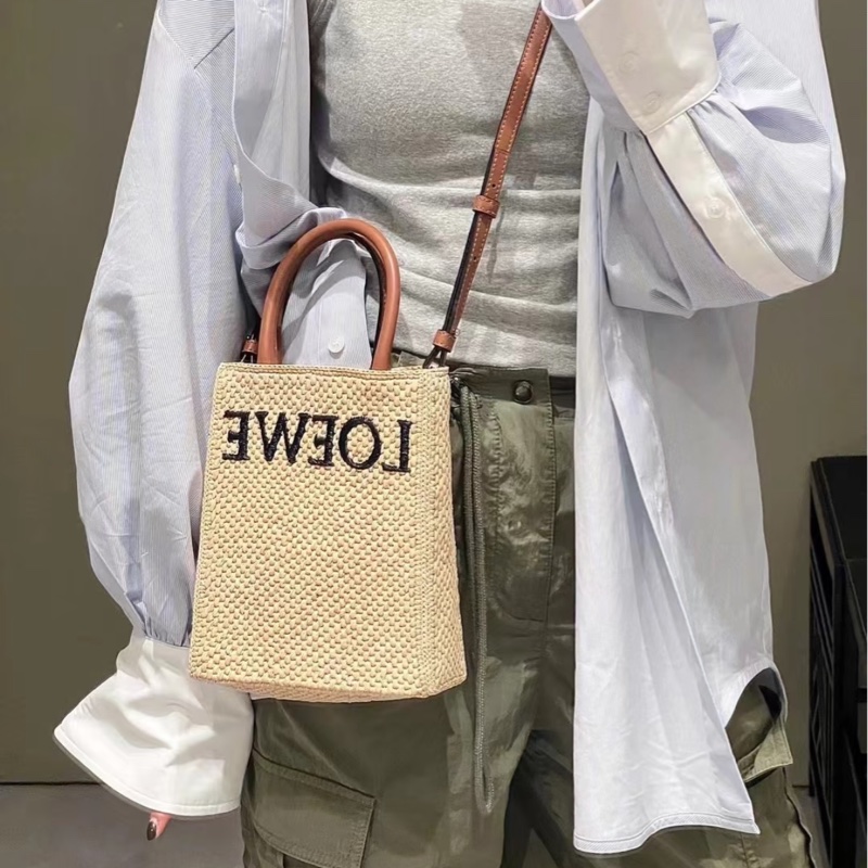 98新Loewe草編琴譜包-3