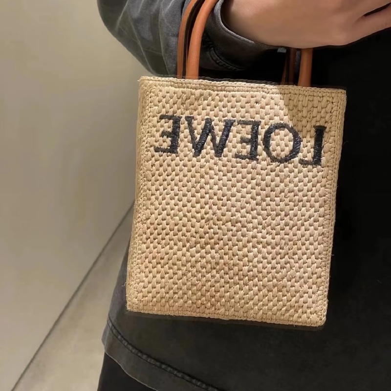 98新Loewe草編琴譜包-4