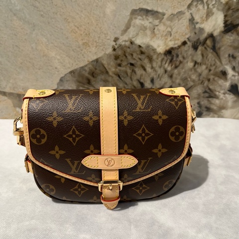 Louis Vuitton 咖啡色Monogram Saumur 雙子星側背包