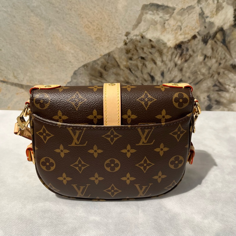 Louis Vuitton 咖啡色Monogram Saumur 雙子星側背包-2