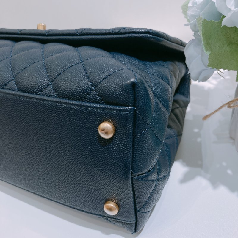 TW4857 Chanel 香奈兒 中號 手拎單肩包 深藍色 Medium Coco Handle Bag Caviar And Lizard Larther Navy-6
