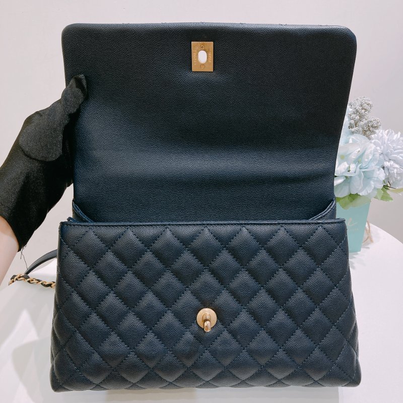 TW4857 Chanel 香奈兒 中號 手拎單肩包 深藍色 Medium Coco Handle Bag Caviar And Lizard Larther Navy-14