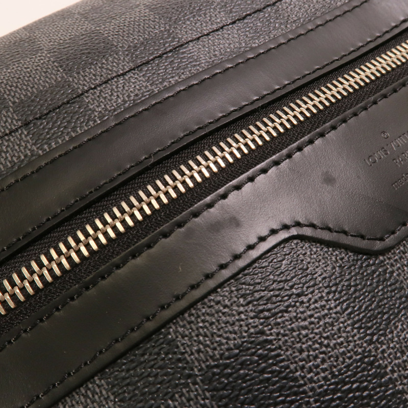 LOUIS VUITTON Damier Graghite Daniel MM銀扣肩背袋-14