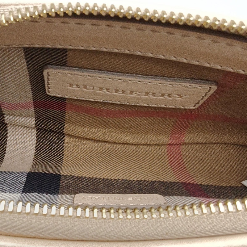 Burberry 米色牛皮金扣手拿包woc單肩包-5