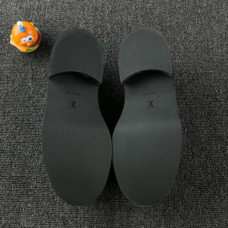 Louis Vuitton路易威登白色鏈條樂福鞋 尺碼：37  僅室內穿一次🧡-6