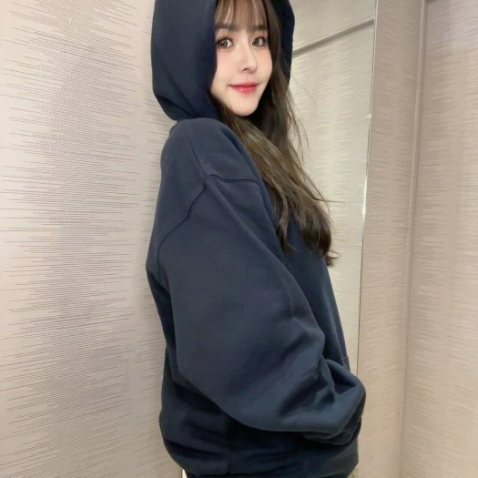 💎Han's house精品服飾💎Balenciaga 巴黎世家 LOGO 連帽 衛衣 寬版 男女共穿 現貨 XS 原價33000-1