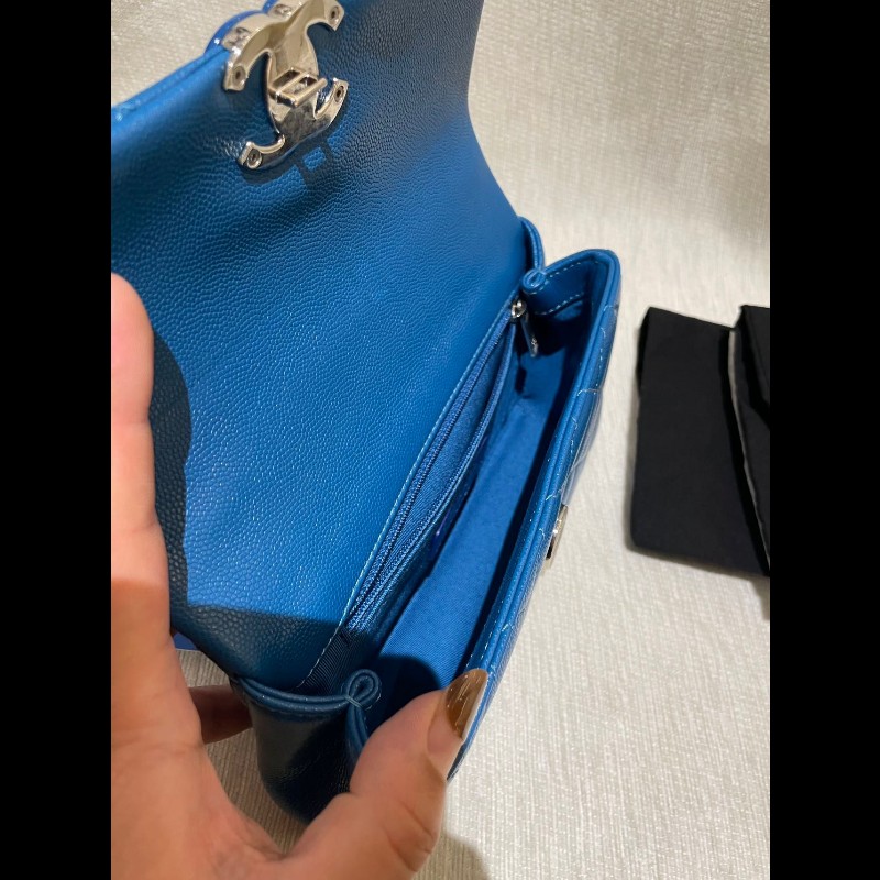 Chanel classic flap bag-12