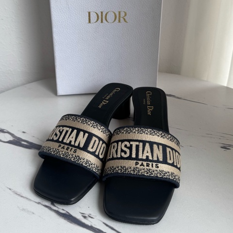 Dior緹花白字母低跟拖鞋37號
