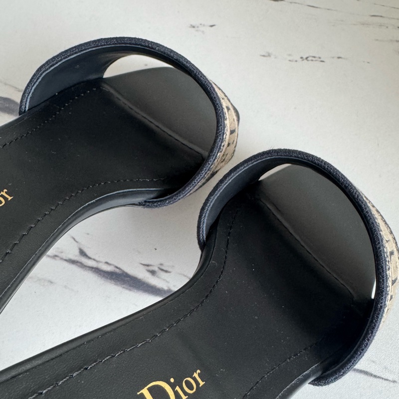 Dior緹花白字母低跟拖鞋37號-9