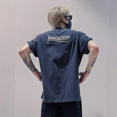 💎Han's house精品服飾💎Balenciaga 巴黎世家 可樂 刺繡 LOGO 短 T 寬版 男女共穿 現貨  原價22200-6